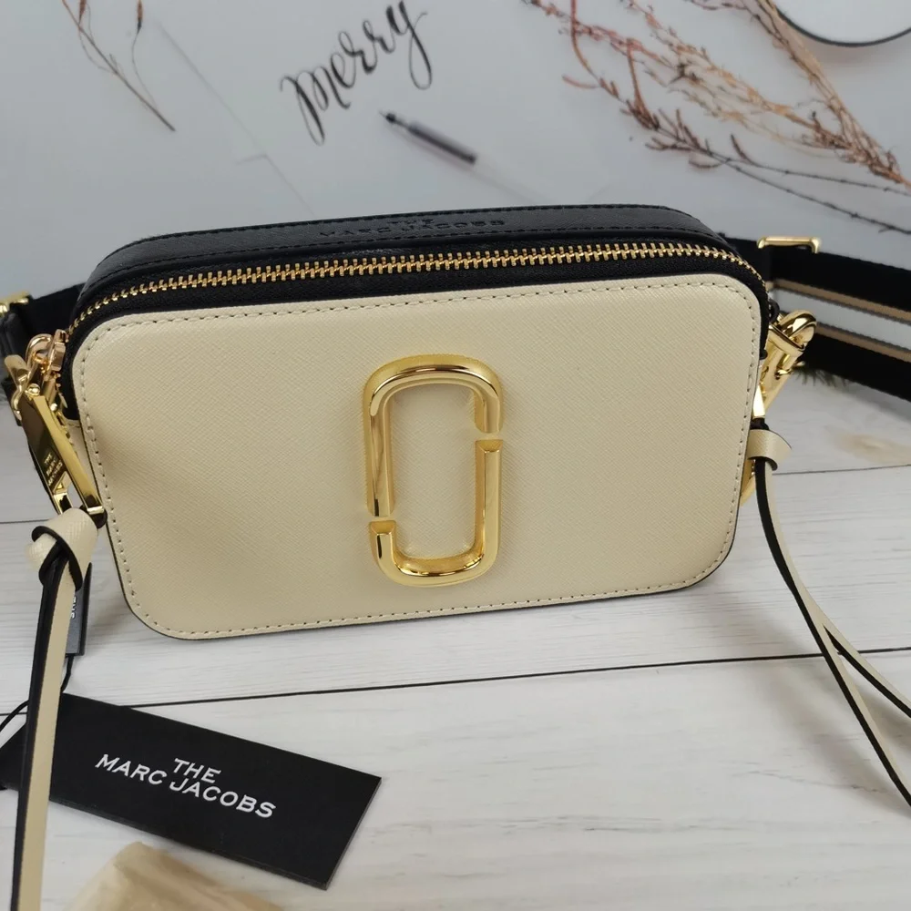 Marc Jacobs Cream Crossbody Bag - Picture 3 of 10